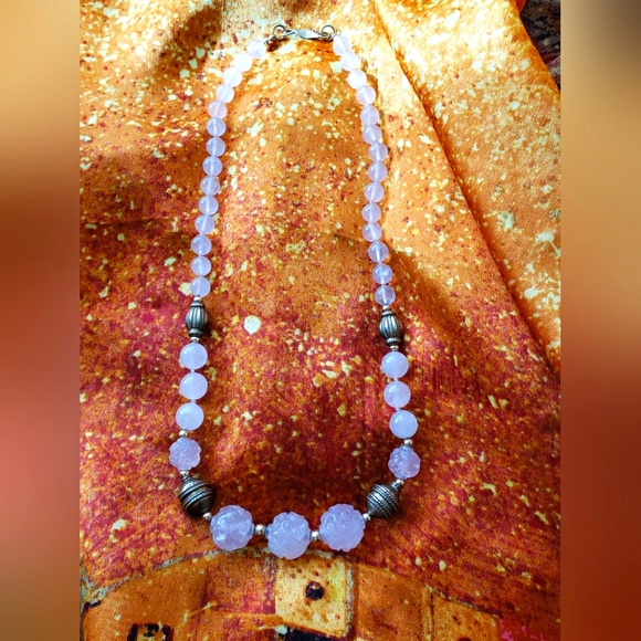 Rose Quartz Hand Carved Necklace. - Picture 4 of 6